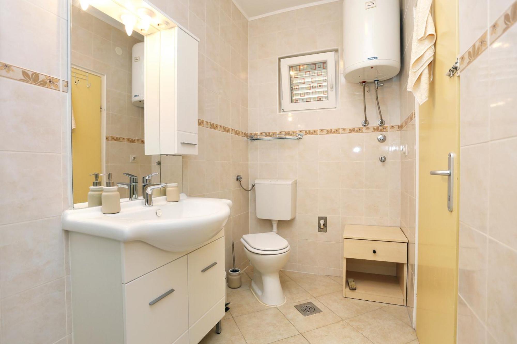 Apartments By The Sea Kastel Kambelovac, Kastela - 8679 Ruang foto