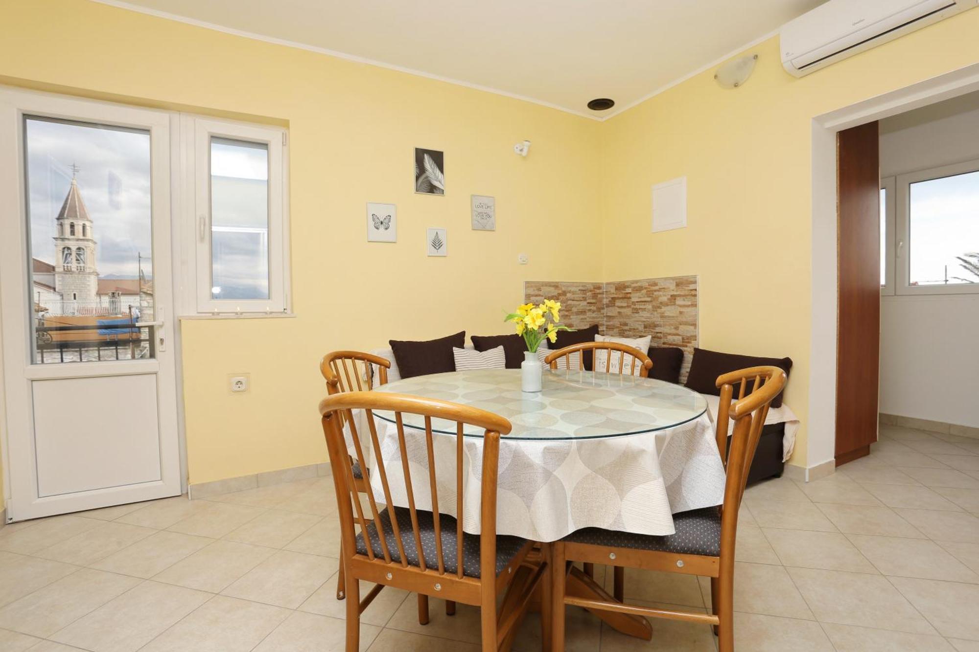 Apartments By The Sea Kastel Kambelovac, Kastela - 8679 Ruang foto
