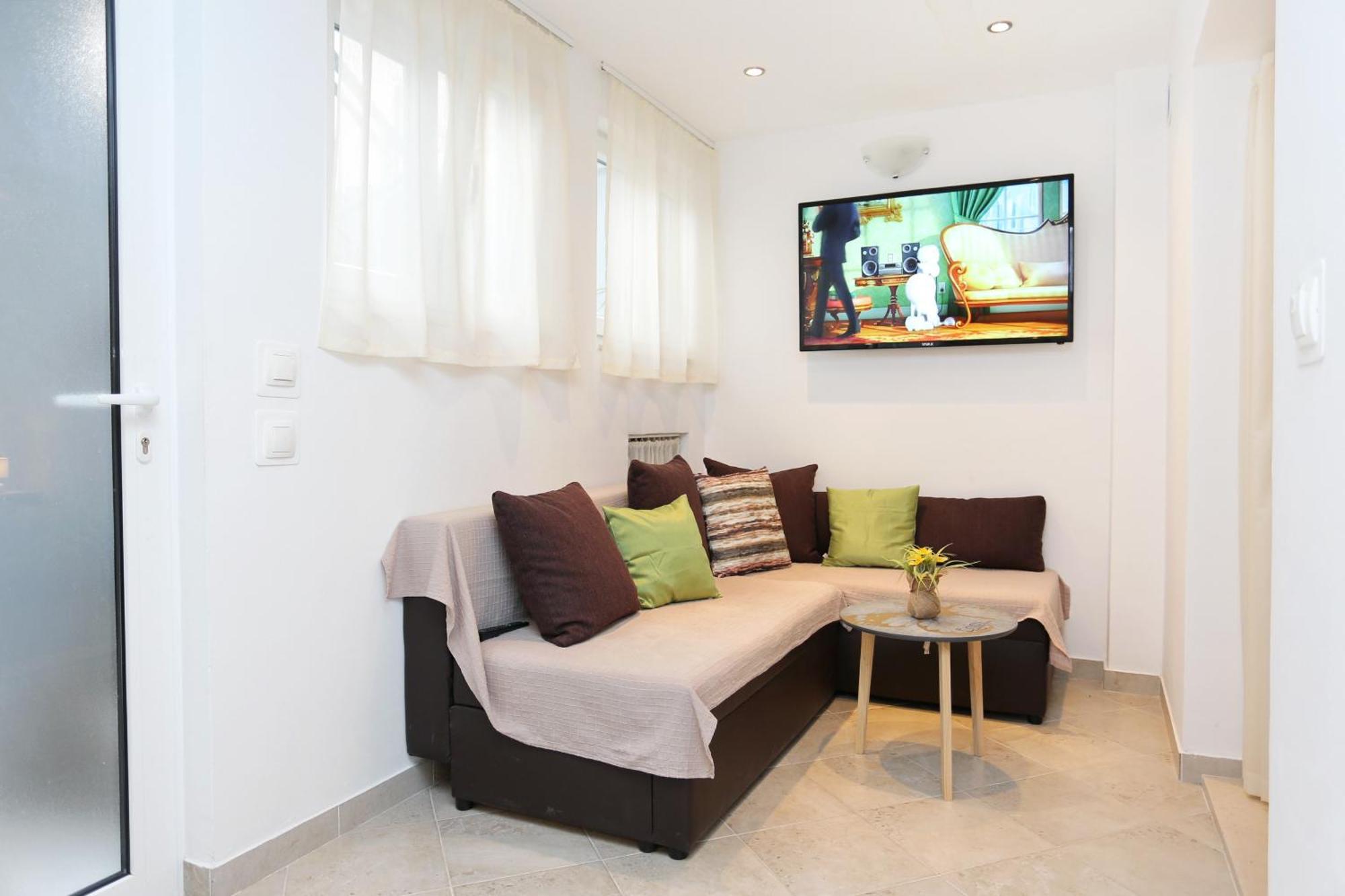 Apartments By The Sea Kastel Kambelovac, Kastela - 8679 Ruang foto